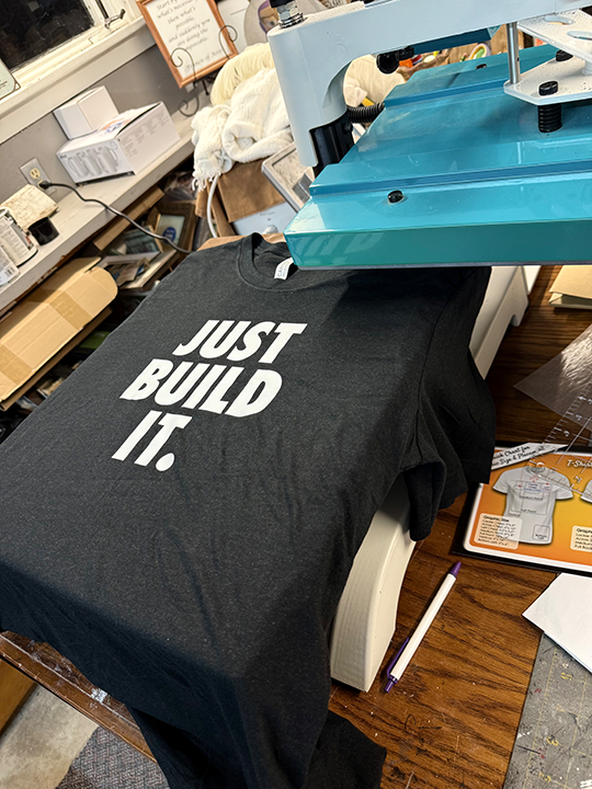 Bochart Builders - t-shirt